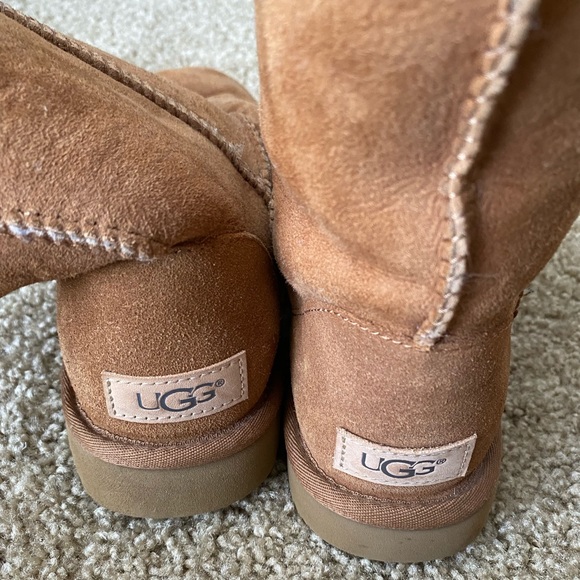 basic ugg boots - Picture 2 of 4